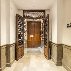 Bibo Plaza Nueva 아파트호텔
